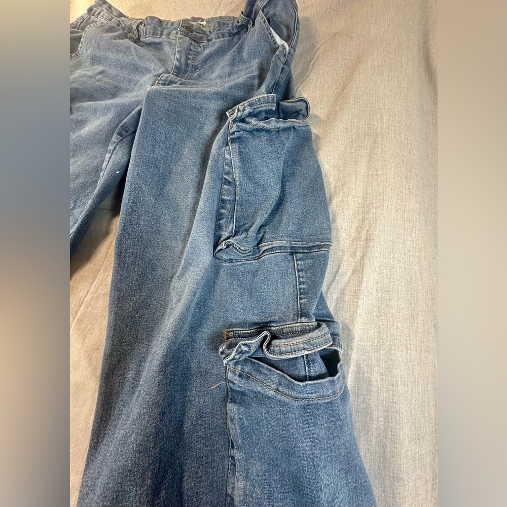 Blue Turtle Baggy Y2K Cargo Jeans - Picture 4 of 13